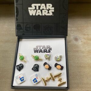 Star Wars Walt Disney set of 6‎ Earrings New from parks ✨